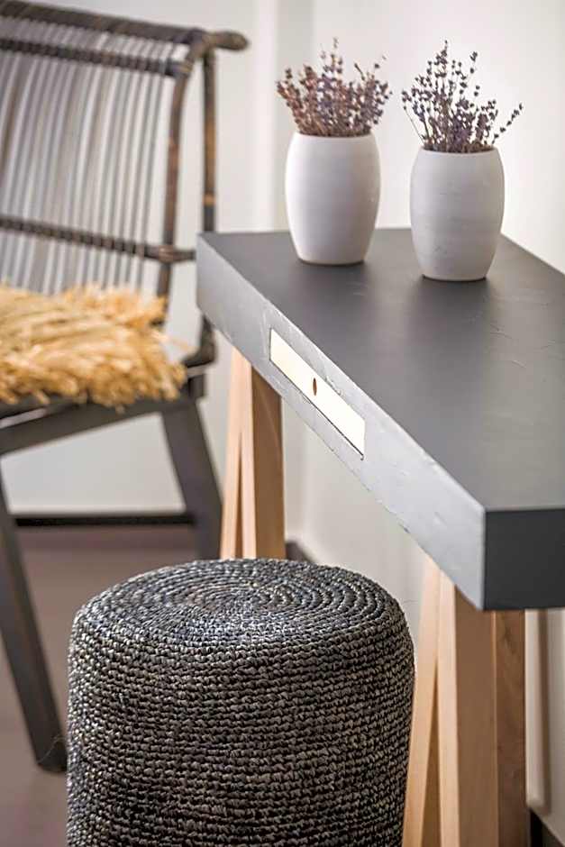 Argostoli Marina Suites