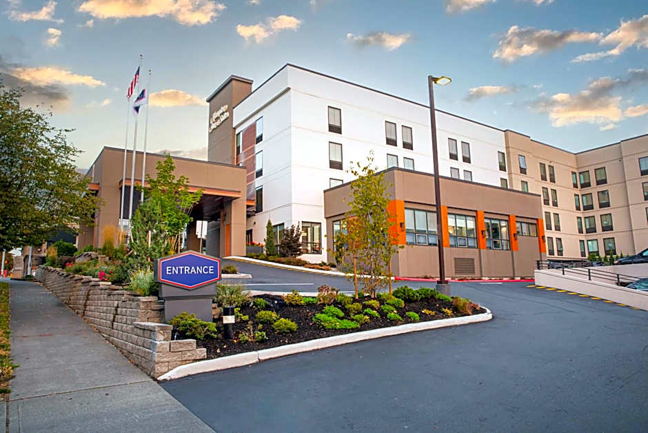 Hampton Inn By Hilton And Suites Seattle-Downtown
