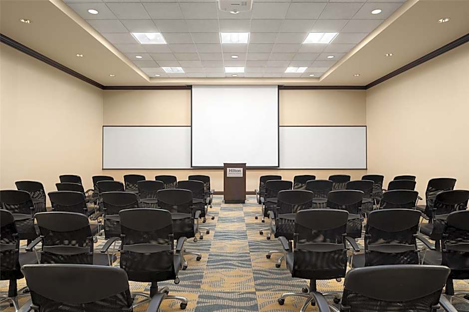 Hilton Orrington / Evanston