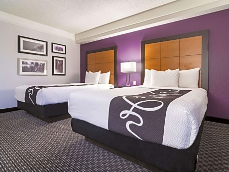 Deluxe Double Room with Two Double Beds - Non-Smoking