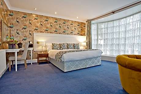 Junior Suite with Outdoor Seating
