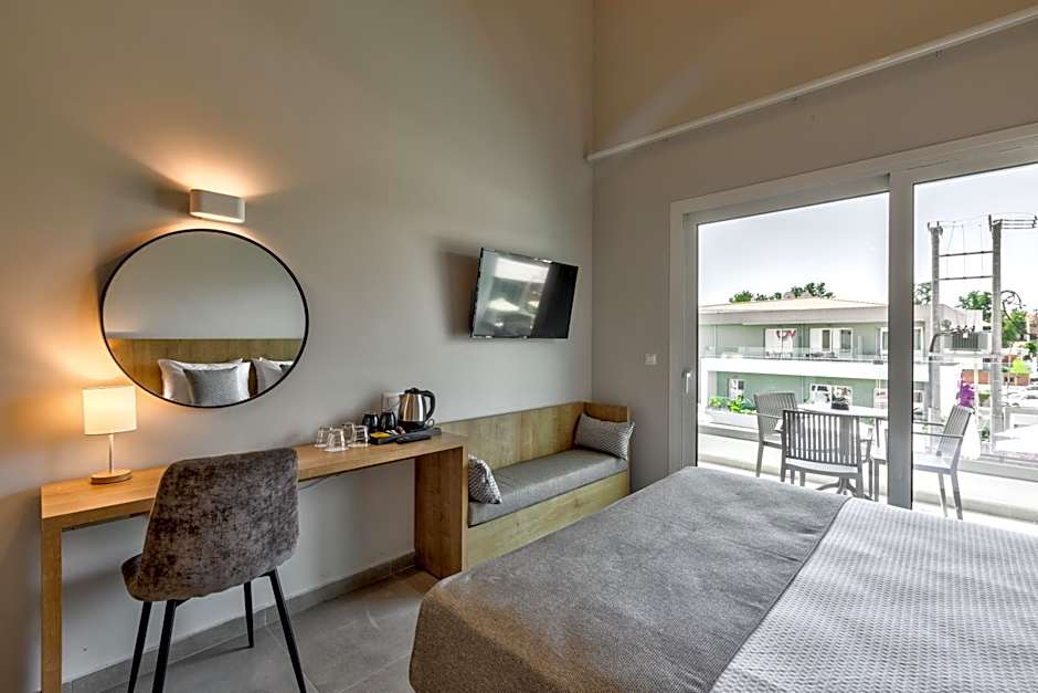 White Olive Premium Laganas