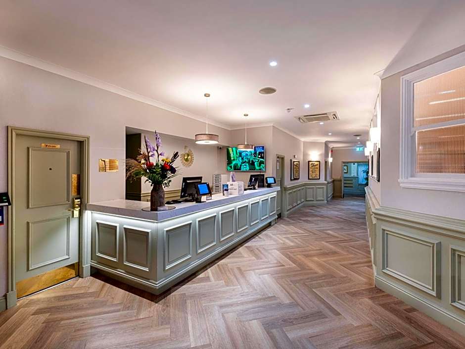 Mercure Manchester Norton Grange Hotel And Spa