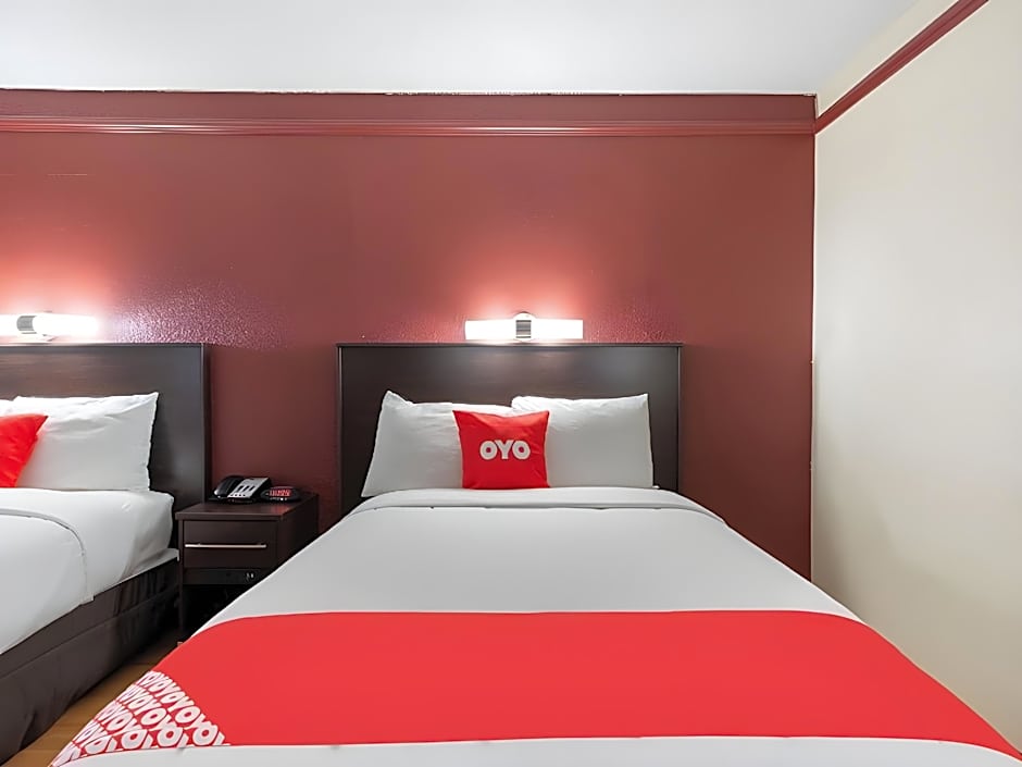 OYO Hotel Tulsa N Sheridan Rd & Airport