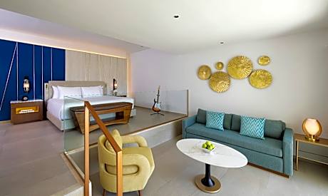 Caribbean Sand Suite King & Sofa