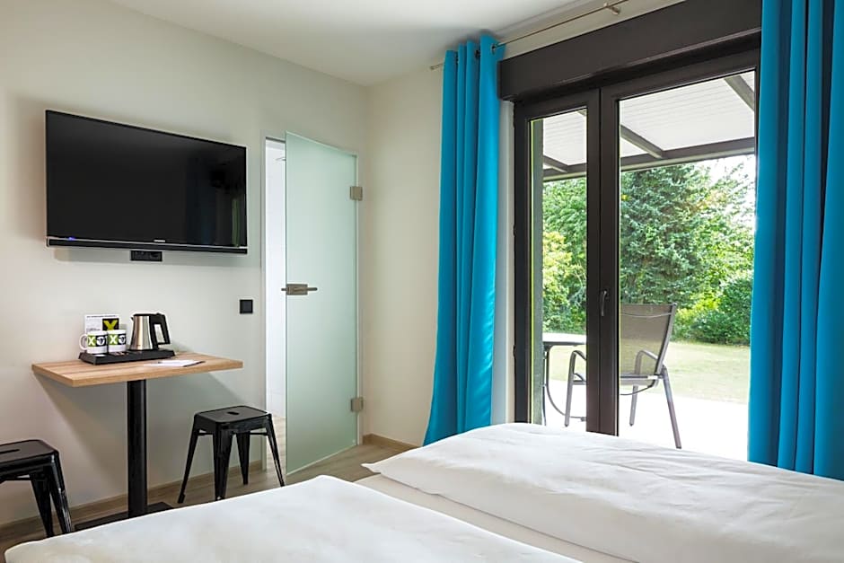 Xotel