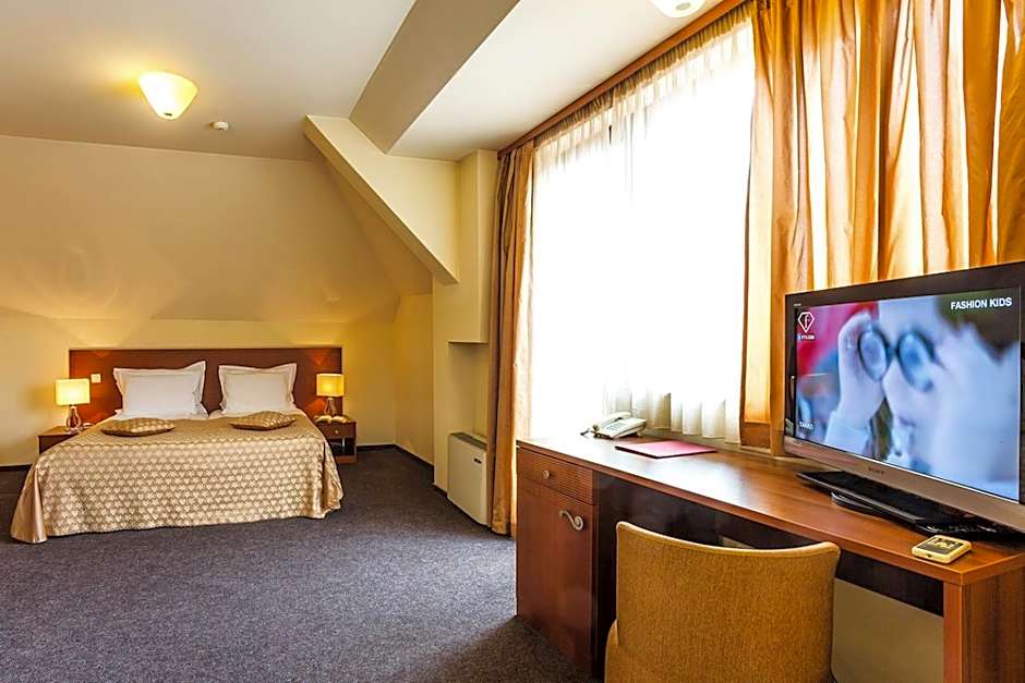 Sofia Place Hotel by HMG