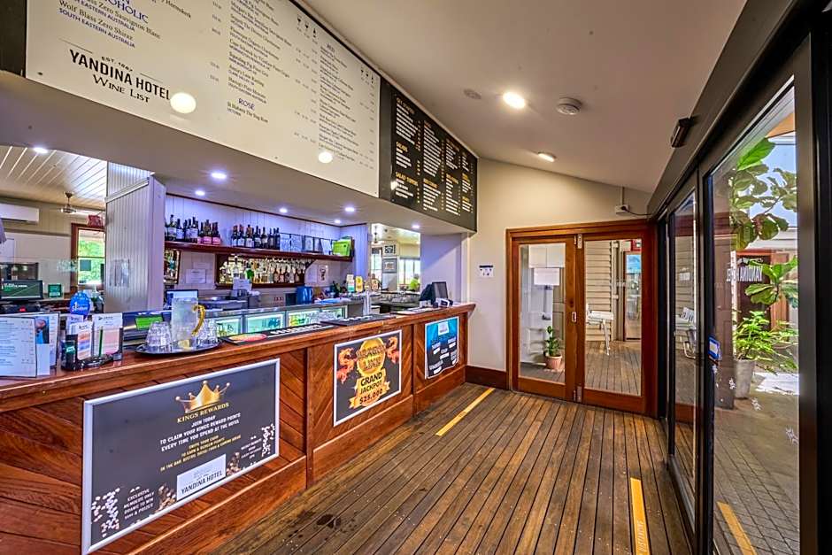 Yandina Hotel