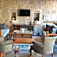Sarnich Cave Suites