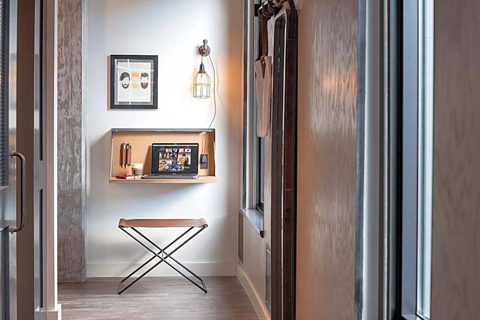 Moxy by Marriott Seattle Downtown