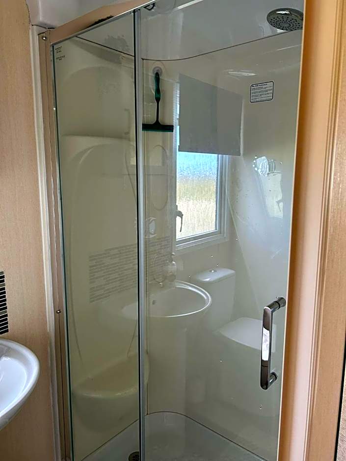 24 The Beeches Caravan Park