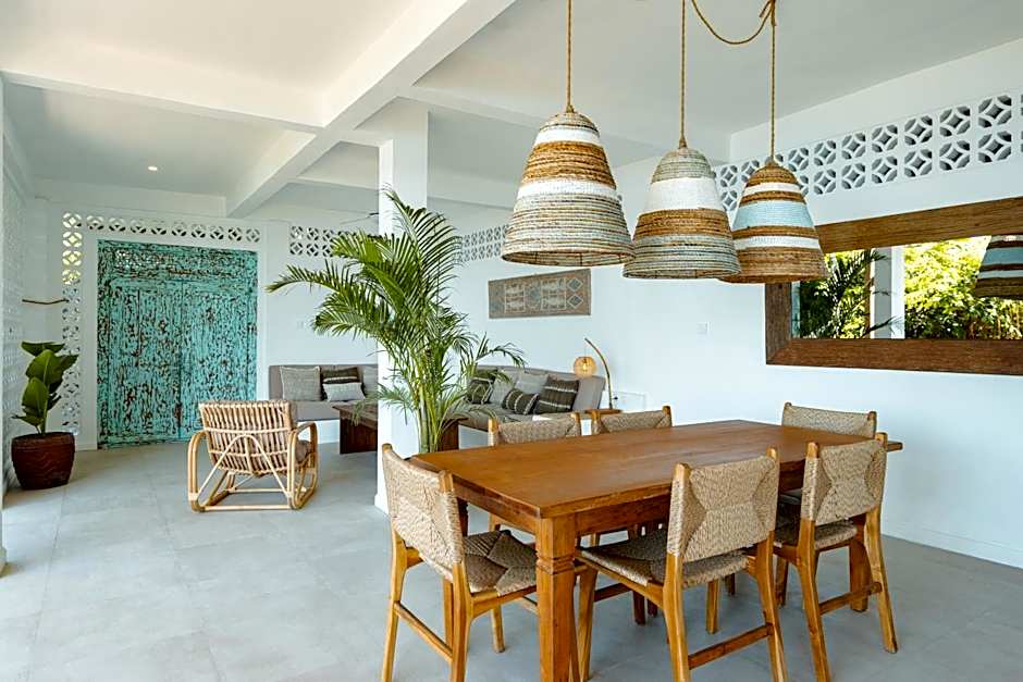 Villa Ayunan 3 BR on Bingin Beach