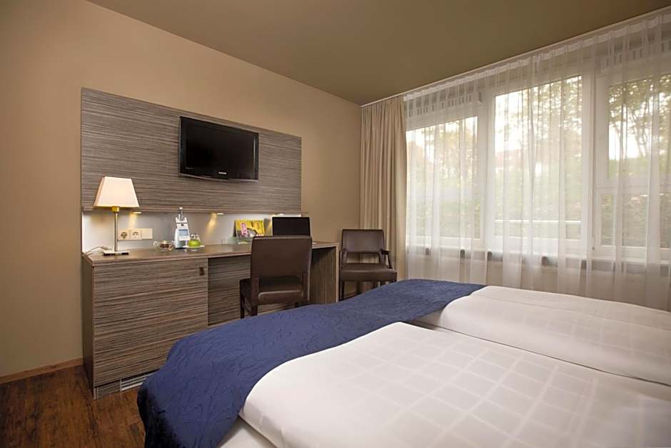SCOTTY & EMILY Hotel Ulm