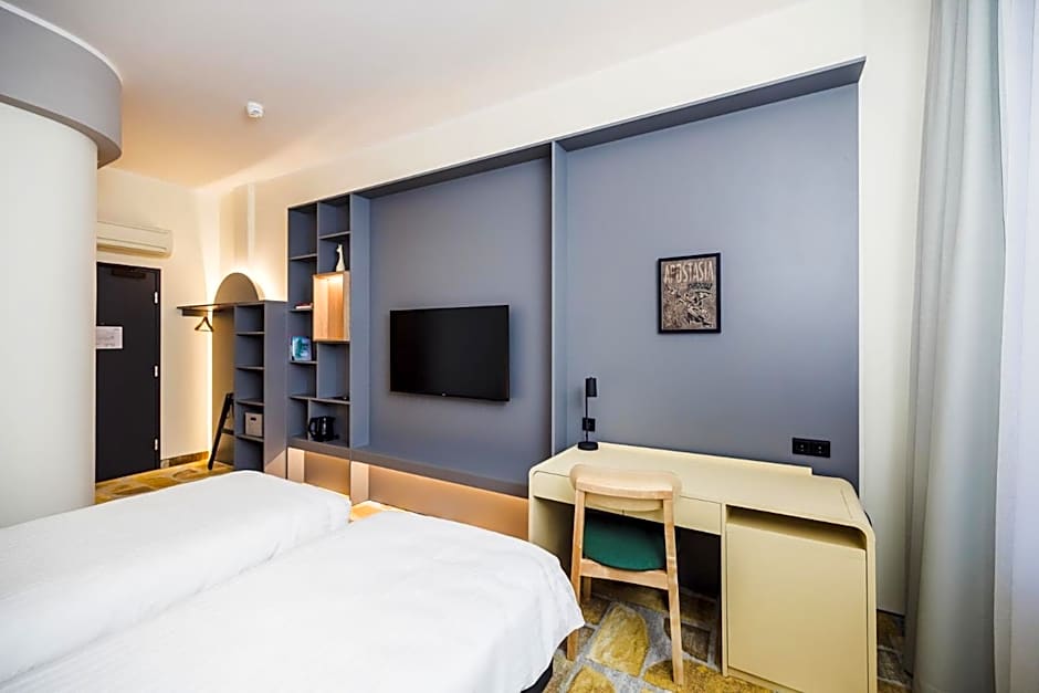 Hotel Soho - Renovated 2026