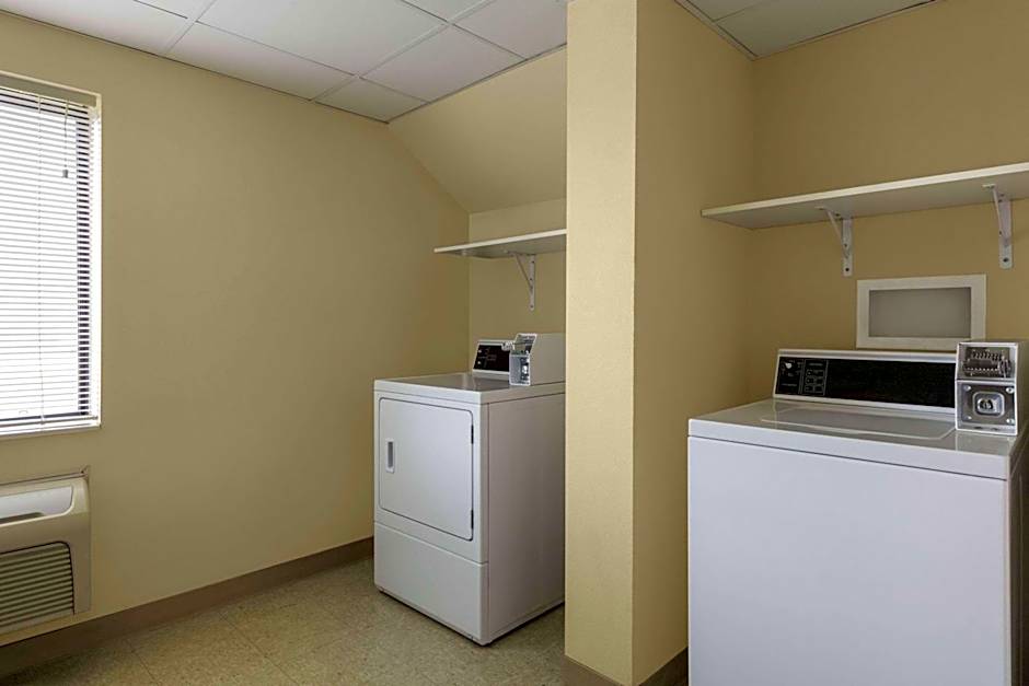 AmericInn by Wyndham Havre