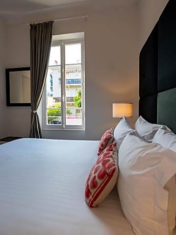 Double or Twin Room with Garden View