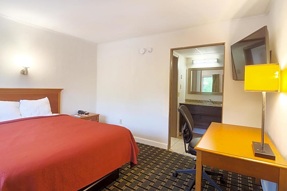 Tennessee Mountain Lodge Riverside by OYO