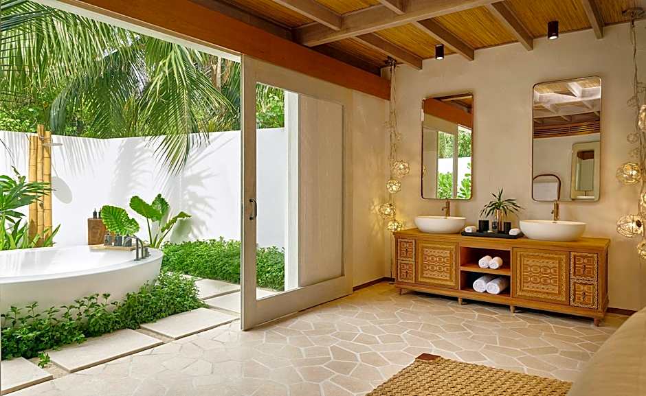 Sirru Fen Fushi Private Lagoon Resort Maldives