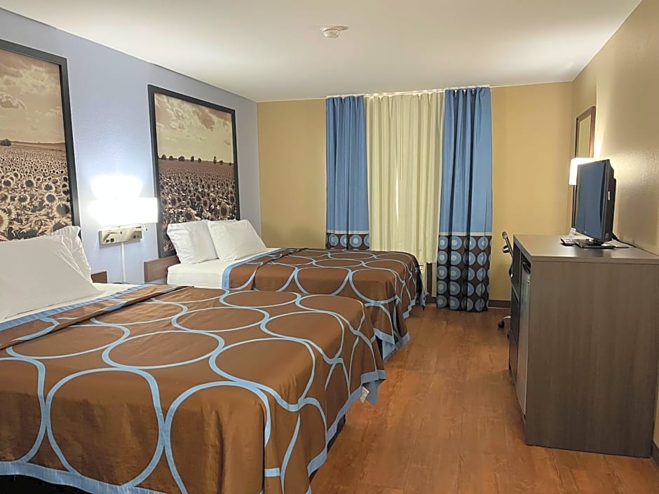 Super 8 by Wyndham Independence KS