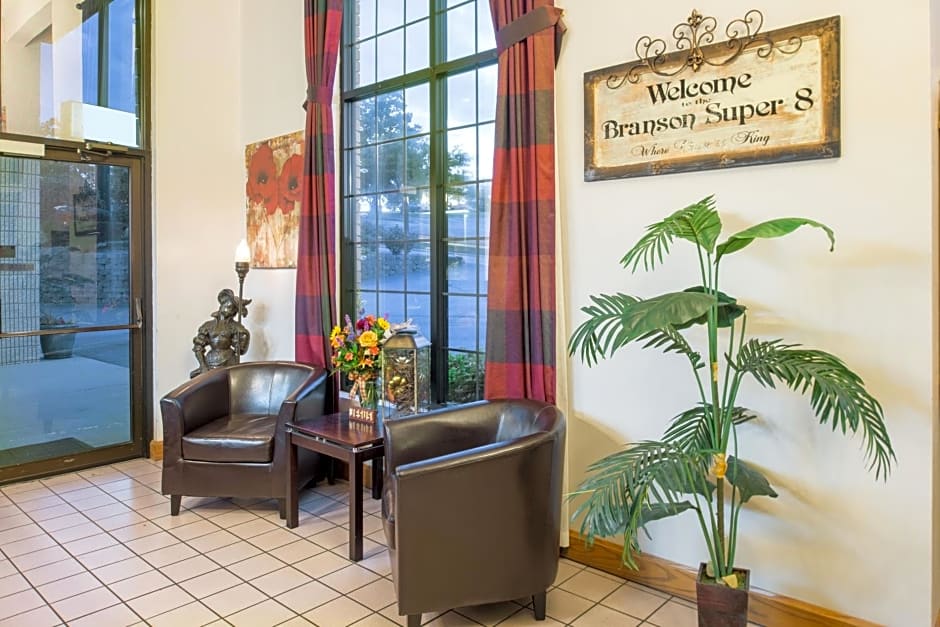 Super 8 by Wyndham Branson/Andy Williams Theatre