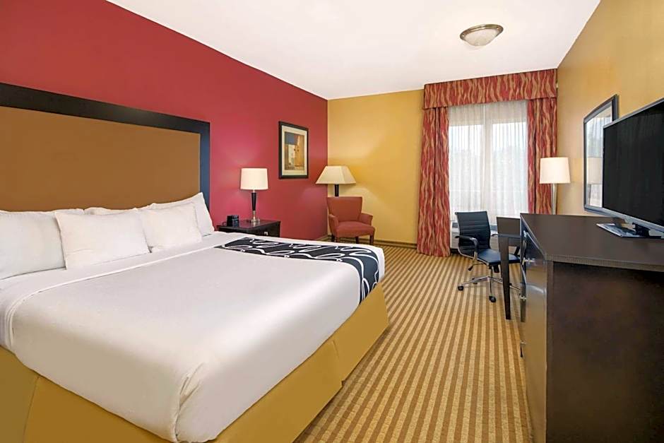 La Quinta Inn & Suites by Wyndham Union City
