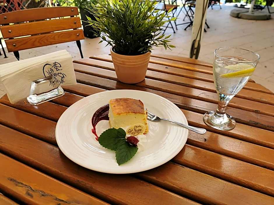 Noclegi i restauracja Zajazd Pod Skałą