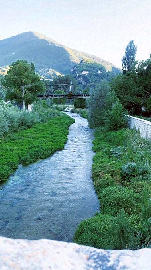 Residence il giardino sul fiume Nera