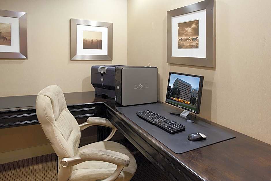 Holiday Inn Denver East By IHG