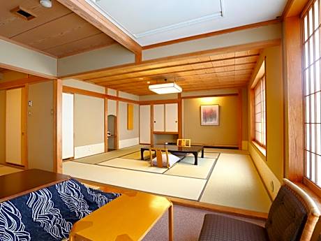 Deluxe Japanese-Style Room