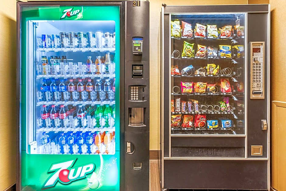 Comfort Inn and Suites Galt - Lodi North