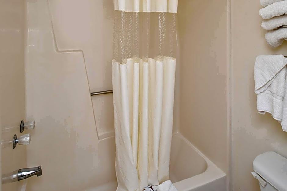 Red Carpet Inn Pulaski