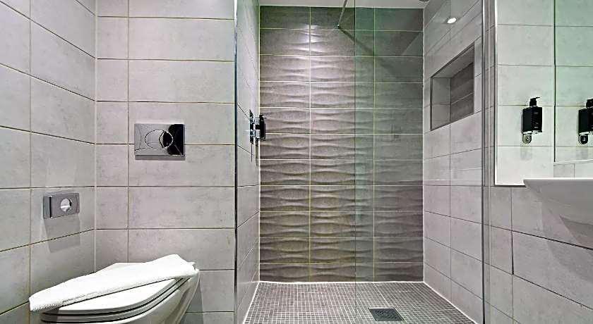 Aparthotel Roomzzz Nottingham City