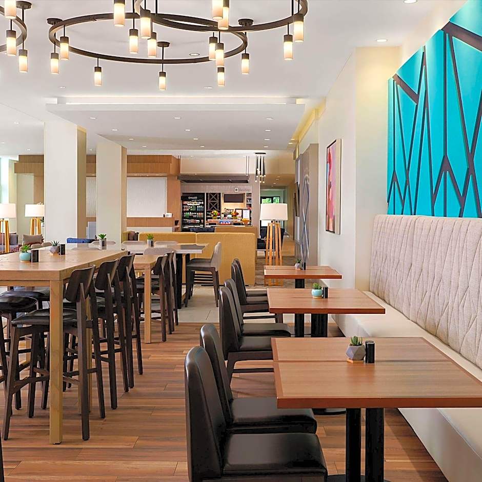 Hilton Garden Inn Grapevine at Silver Lake Crossing, TX