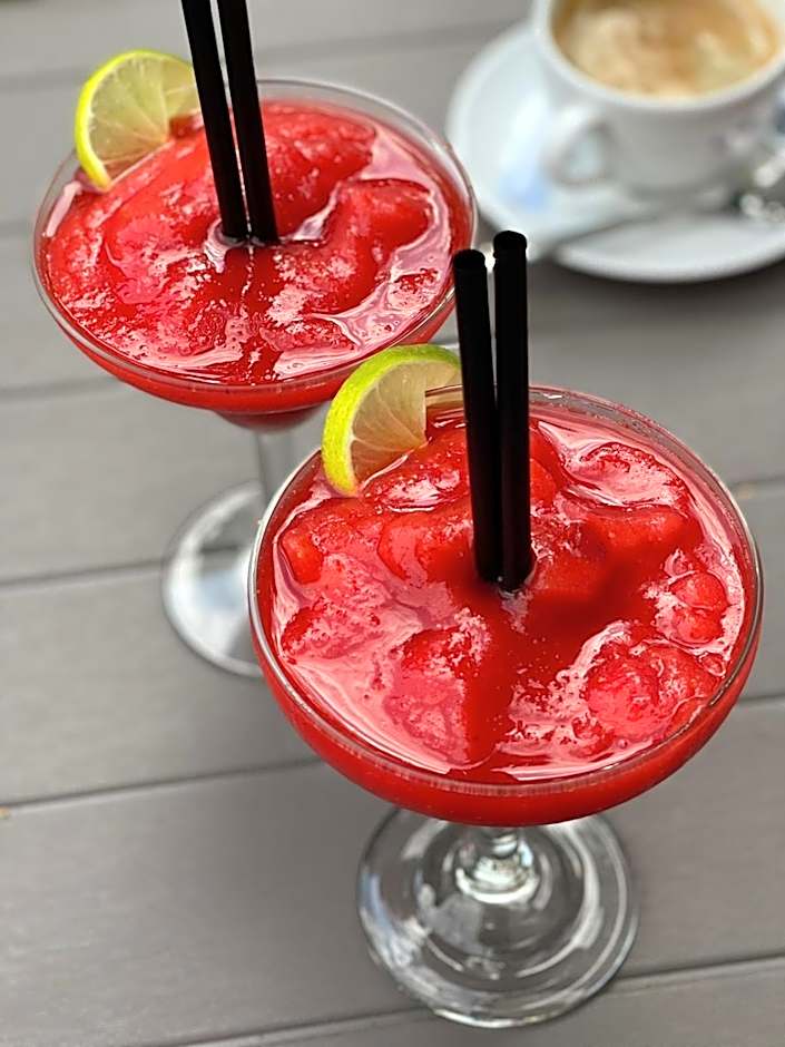 NB hotel with free parking