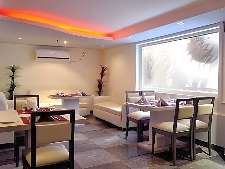 Hotel Om International – Delhi, NY