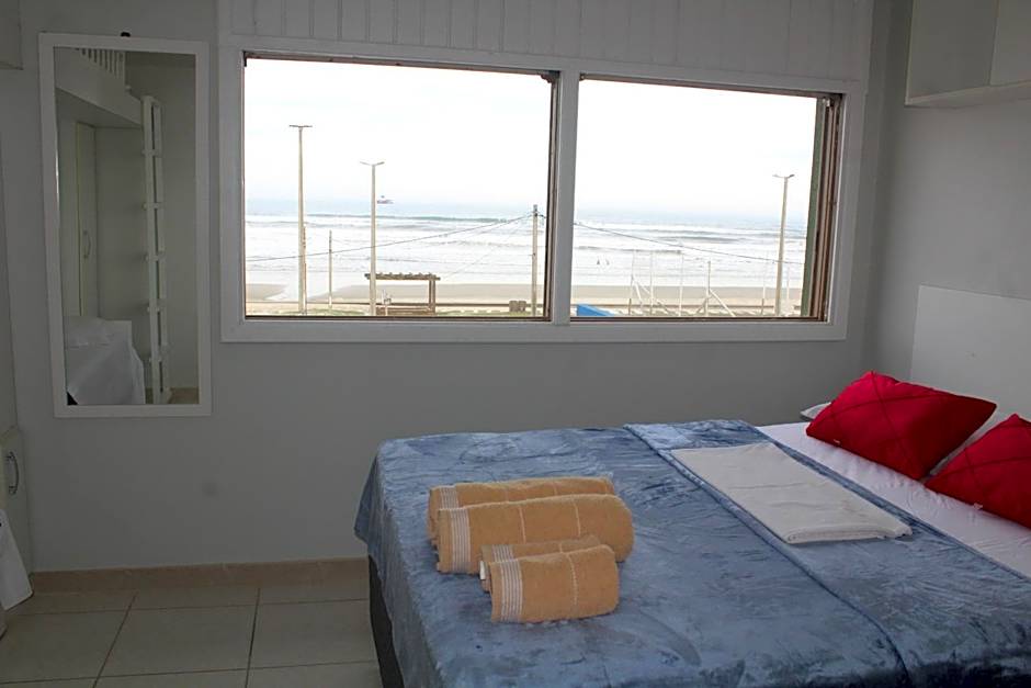 Apartamento Vista para Beira-Mar e Calçadão centro de Tramandaí