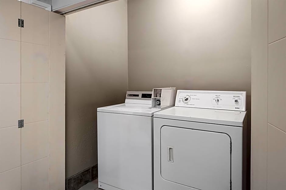Anchor Inn & Suites, BW Signature Collection