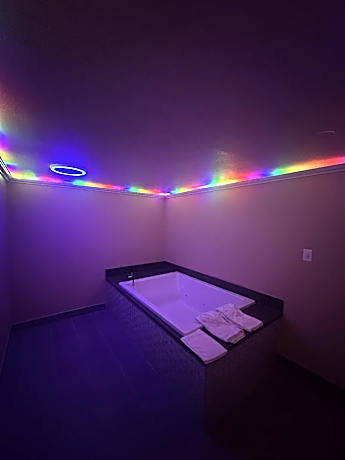 Spa Suite with King Bed