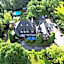 Chateau Murdock Gite