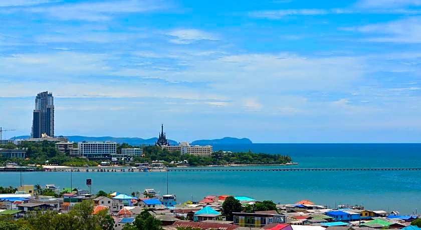 Ruenthip Residence Pattaya