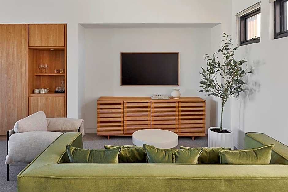 The Clairfield Hotel