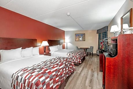 Deluxe Room with Two Queen Beds Disability Access Roll-In Shower Non-Smoking
