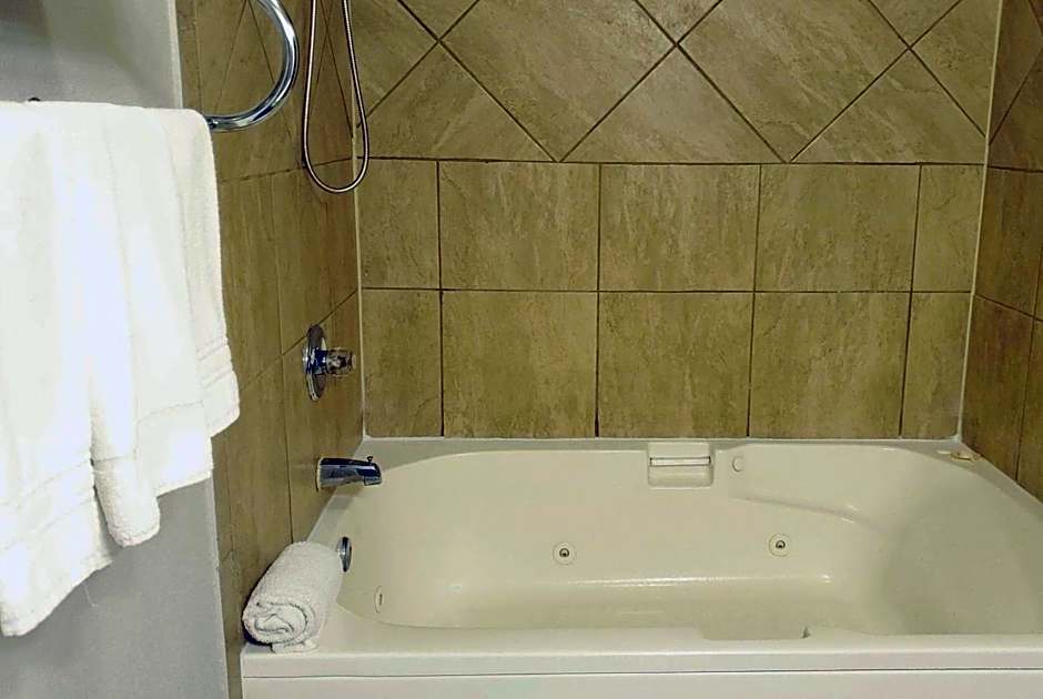 Super 8 by Wyndham High Point/Greensboro