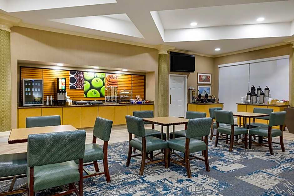 La Quinta Inn & Suites by Wyndham Albuquerque West