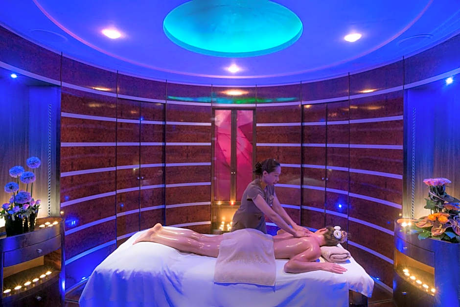 Amathus Beach Hotel Limassol