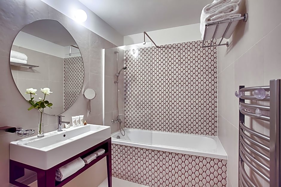 Grand Hotel Du Midi Chateaux & Hotels Collection