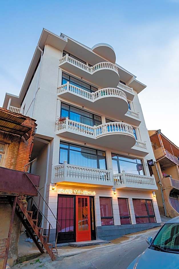 Vera Hills Boutique Hotel