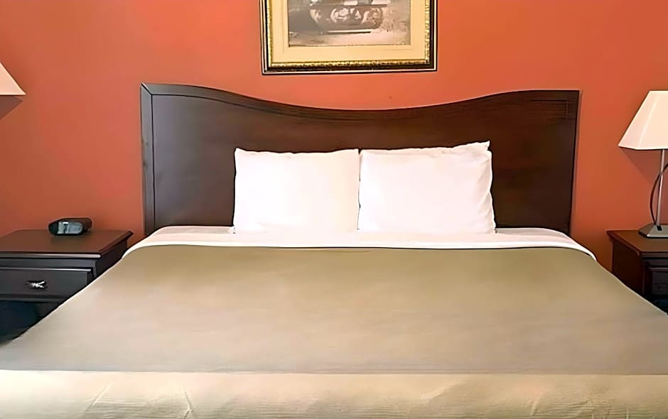 Rodeway Inn Manchester I-90