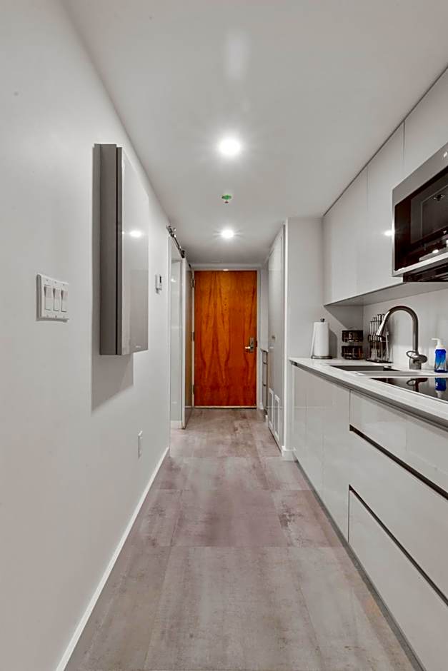 Elite Brickell Studio on the Bay