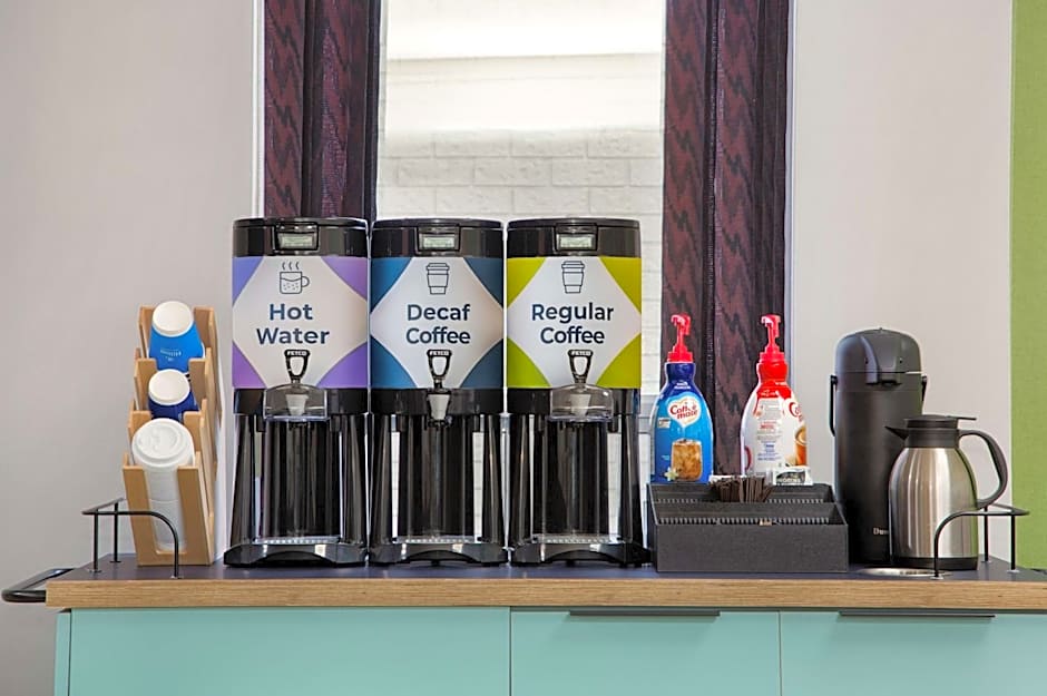 Spark by Hilton Brockville